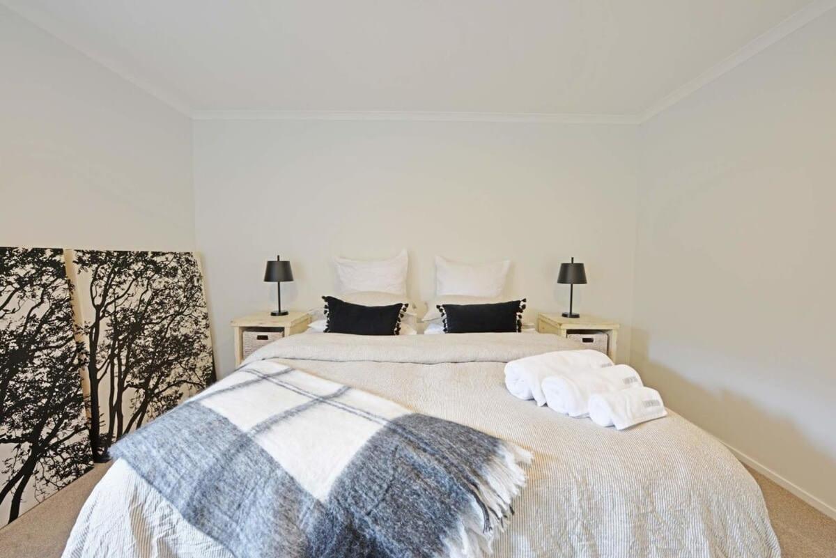 Escape To High End Comforts On Riverton Βίλα Mount Maunganui Εξωτερικό φωτογραφία